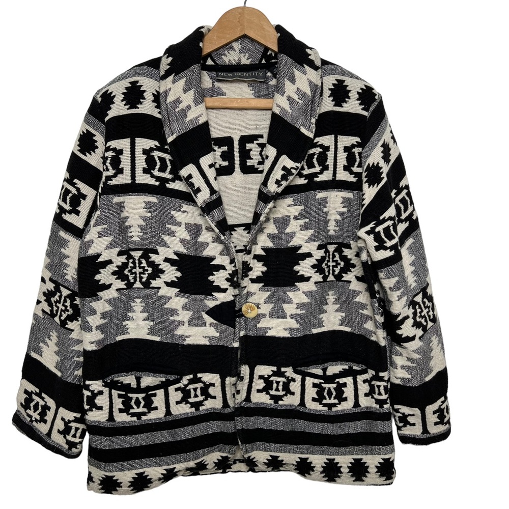 New Identity vintage black & ivory woven western Aztec cowgirl rodeo jacket coat